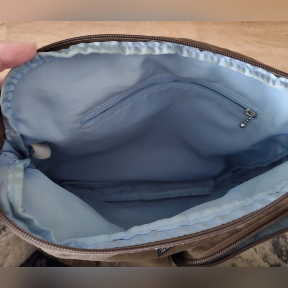 Bagallini Crossbody Bag - Picture 5 of 6